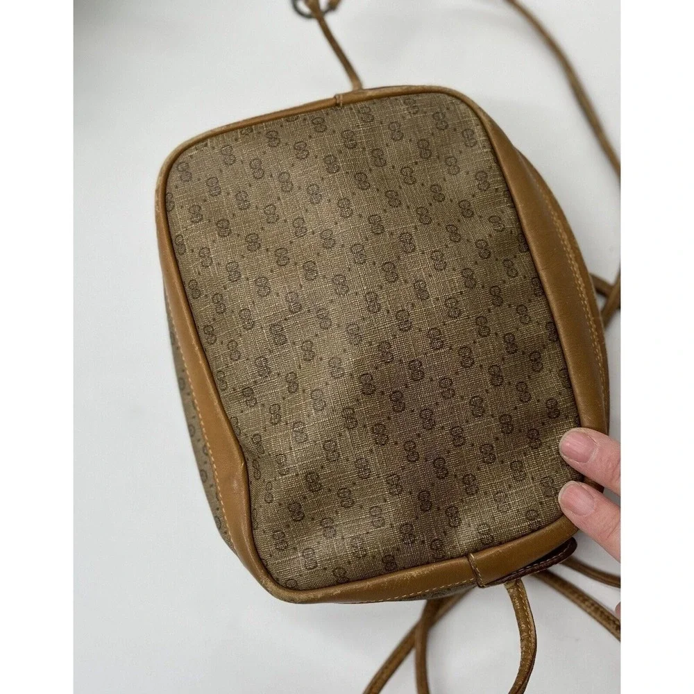 GUCCI Vintage Micro GG Tan Brown Canvas Shoulder Bag PVC‎ Leather Crossbody